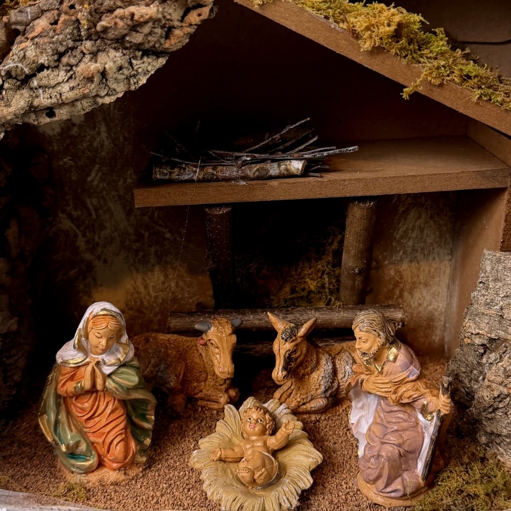Euromarchi Made In Italy Nativity Hand-Painted Presepe Holy Family Stable‎ NEW - Picture 3 of 12
